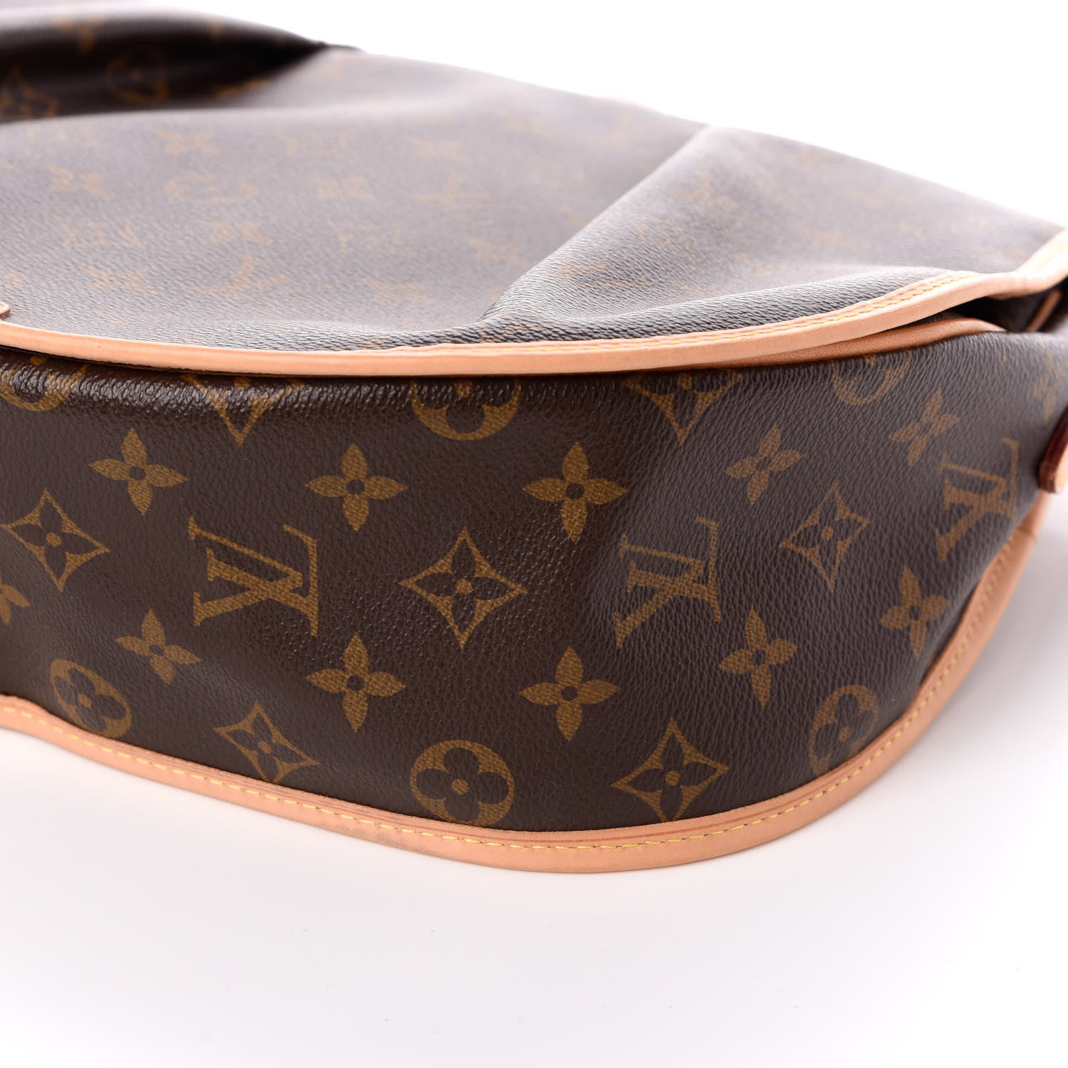 Louis Vuitton Monogram Menilmontant MM 9 of 9