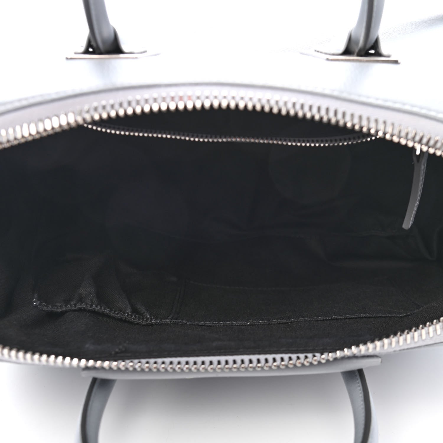 Givenchy Sugar Goatskin Kenya Metal Medium Antigona Pearl Grey 4 of 8