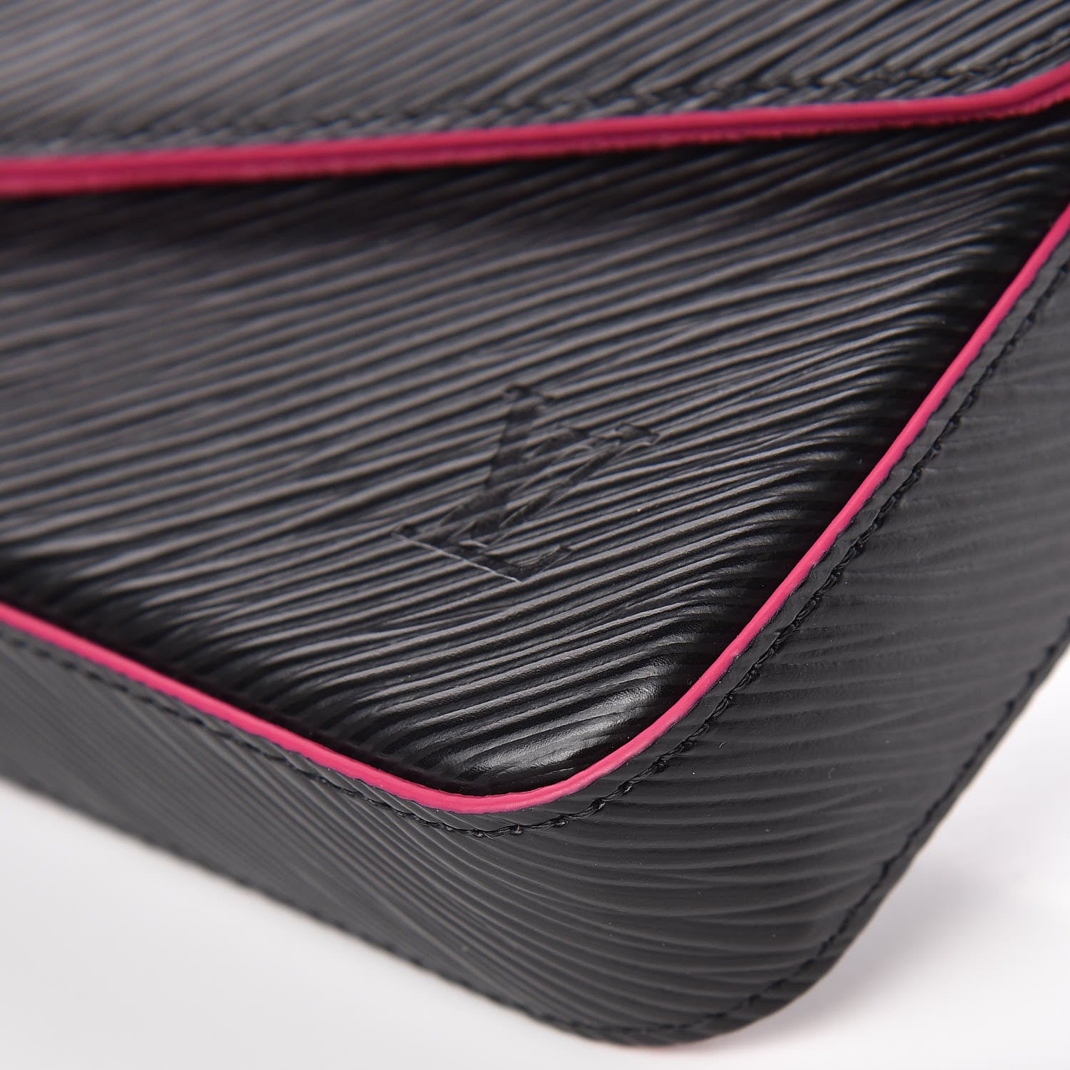 Louis Vuitton Epi Pochette Felicie Black Hot Pink 8 of 8