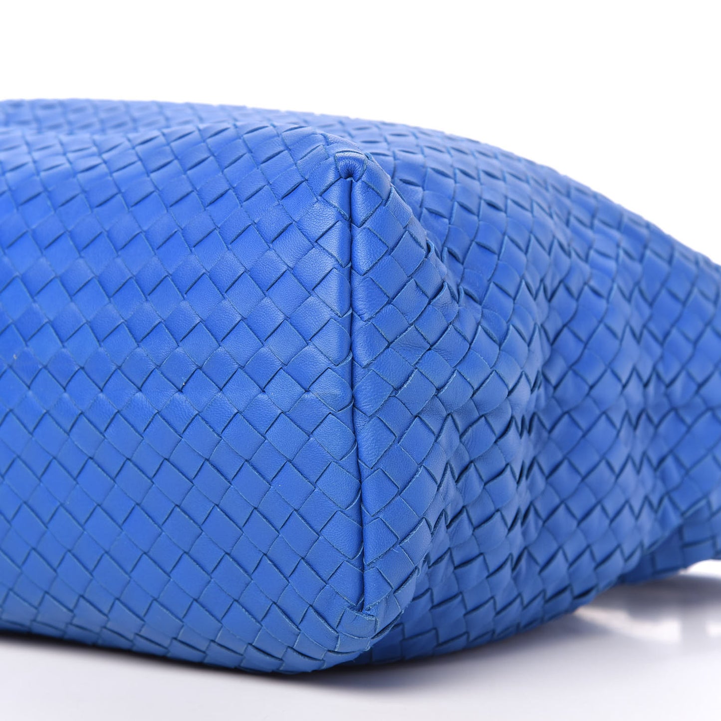 Nappa Intrecciato Medium Garda Bag Signal Blue