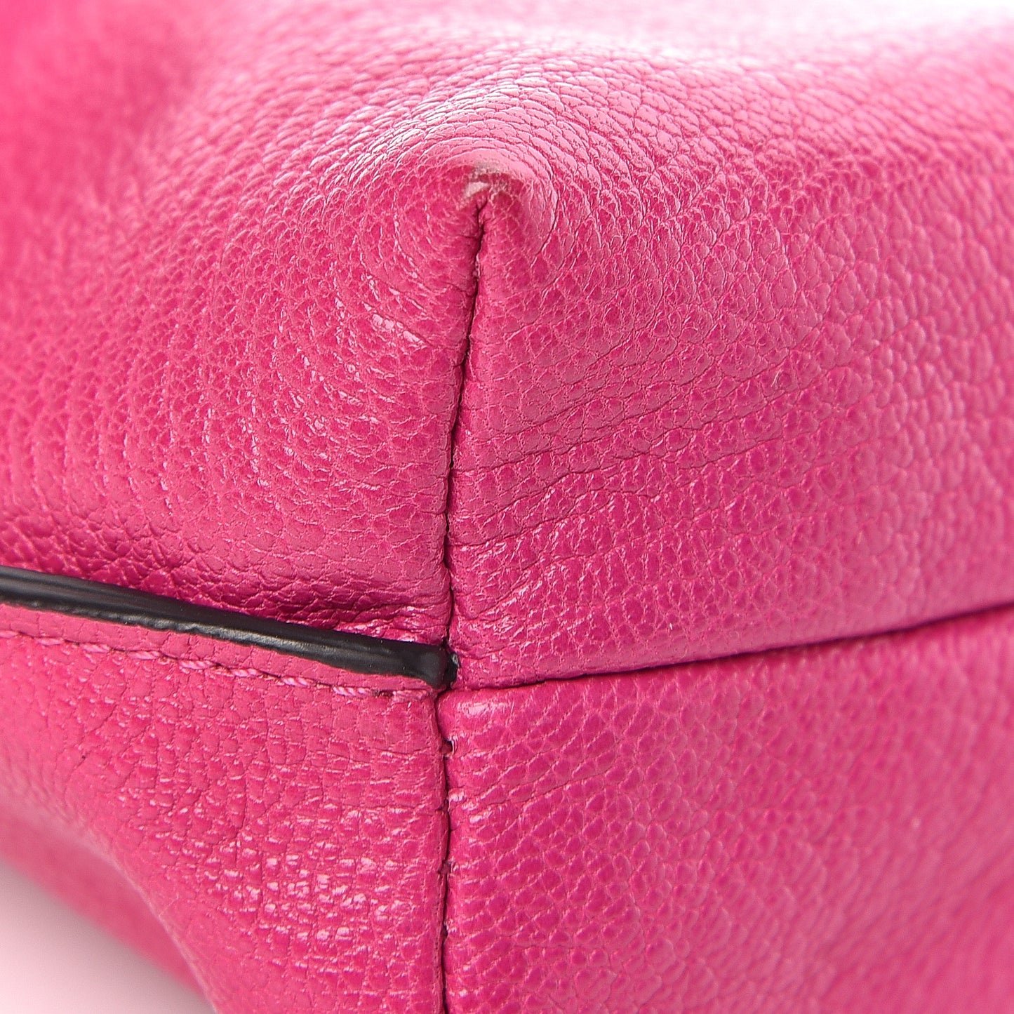 Classic Grain Calfskin Darley Cosmetic Pouch Pink
