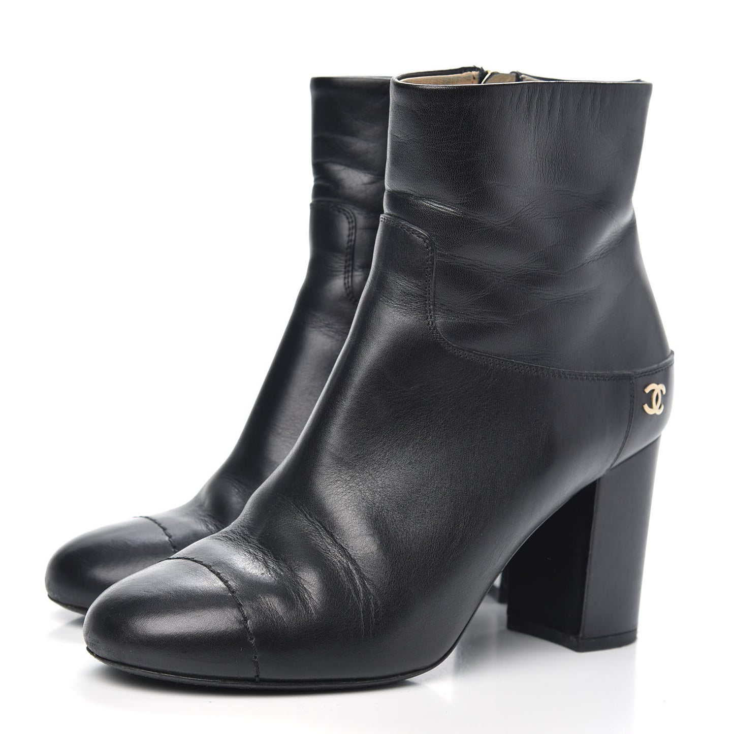 Tumbled Calfskin Cap Toe CC Short Boots 37 Black