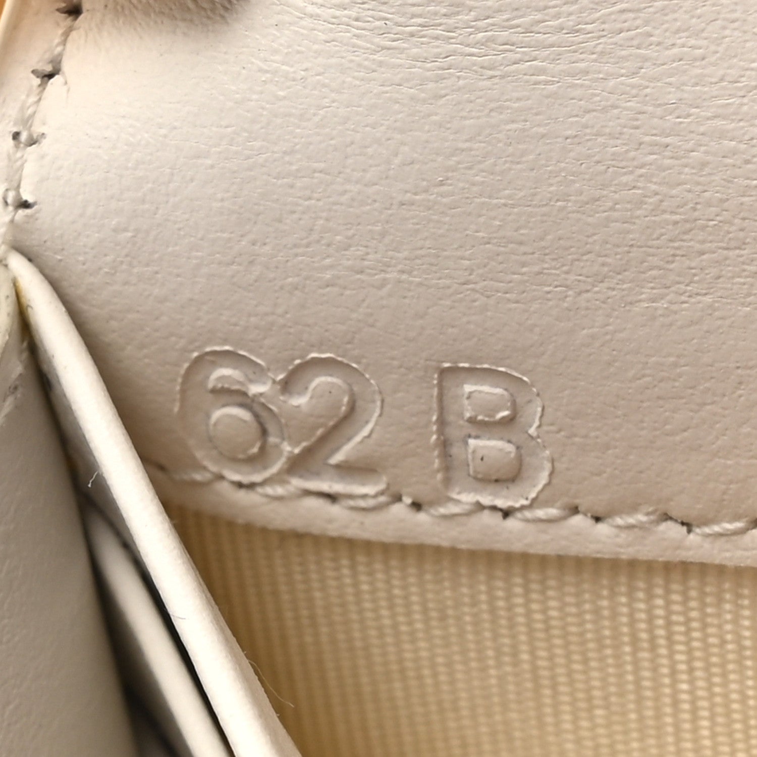 Prada Vitello Move Triangle Logo Miniborse White 7 of 15