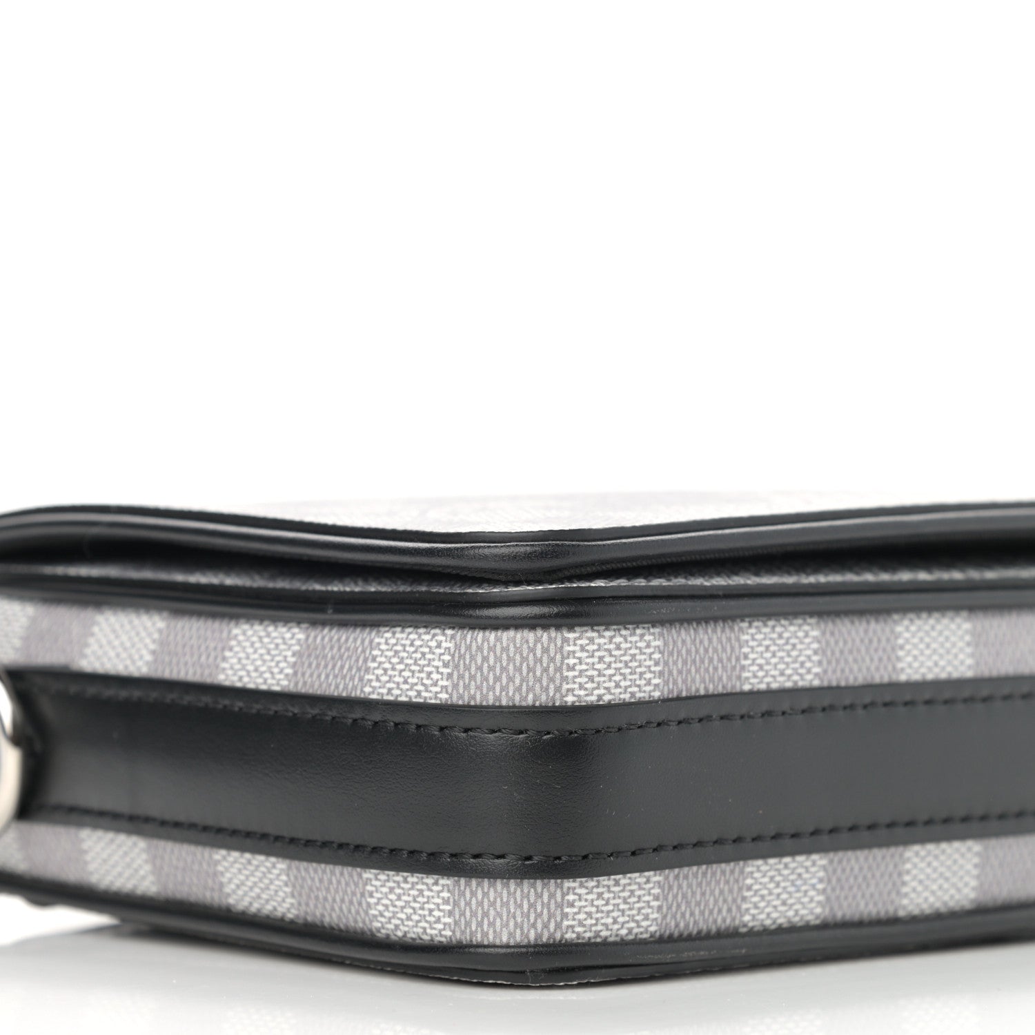 Louis Vuitton Damier Graphite 3D Studio Messenger Antarctica 7 of 8