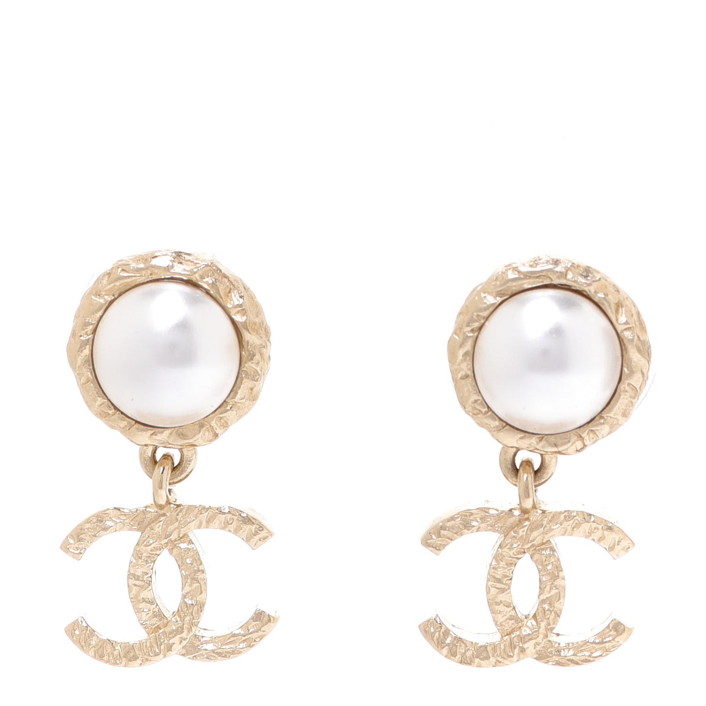 Pearl Hammered CC Drop Earrings Gold Pearly White