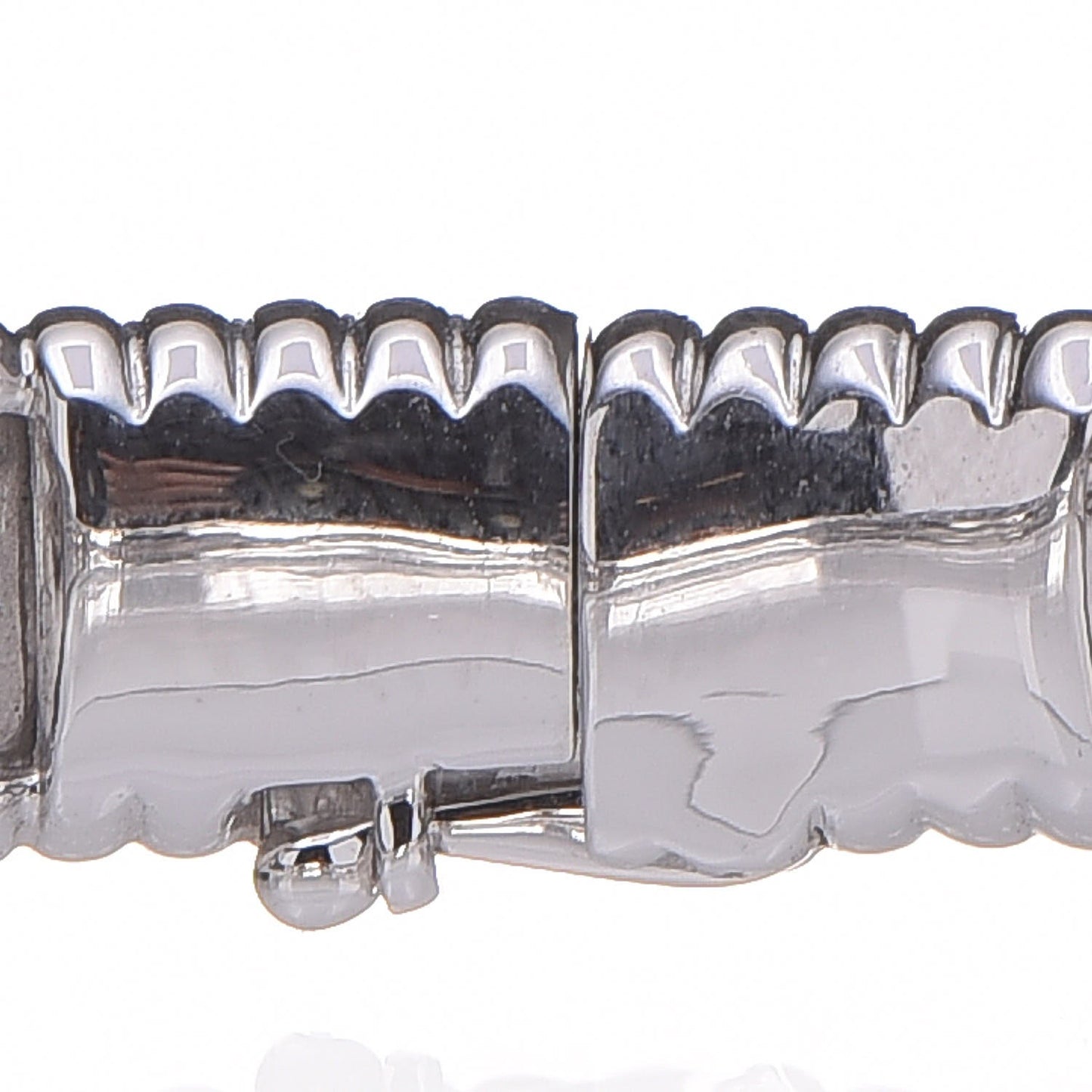18K White Gold Perlee Signature Bangle Bracelet M