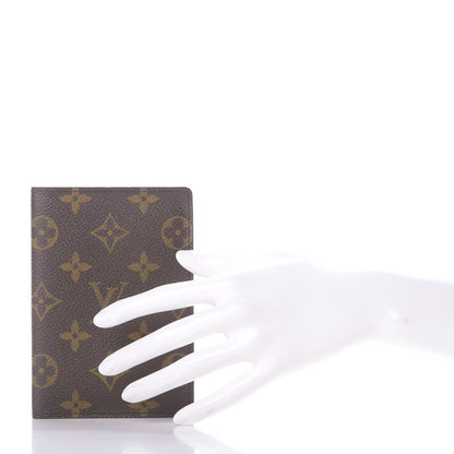 Louis Vuitton Monogram Passport Cover 2 of 8