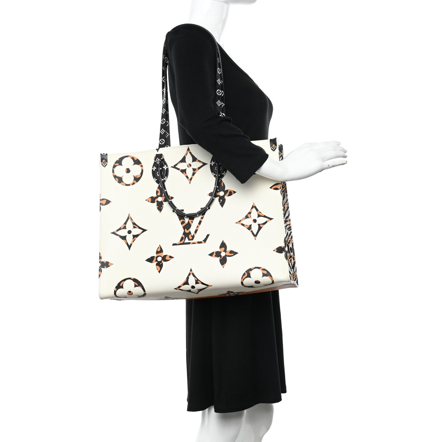 Louis Vuitton Monogram Giant Jungle Onthego GM Ivory 2 of 10