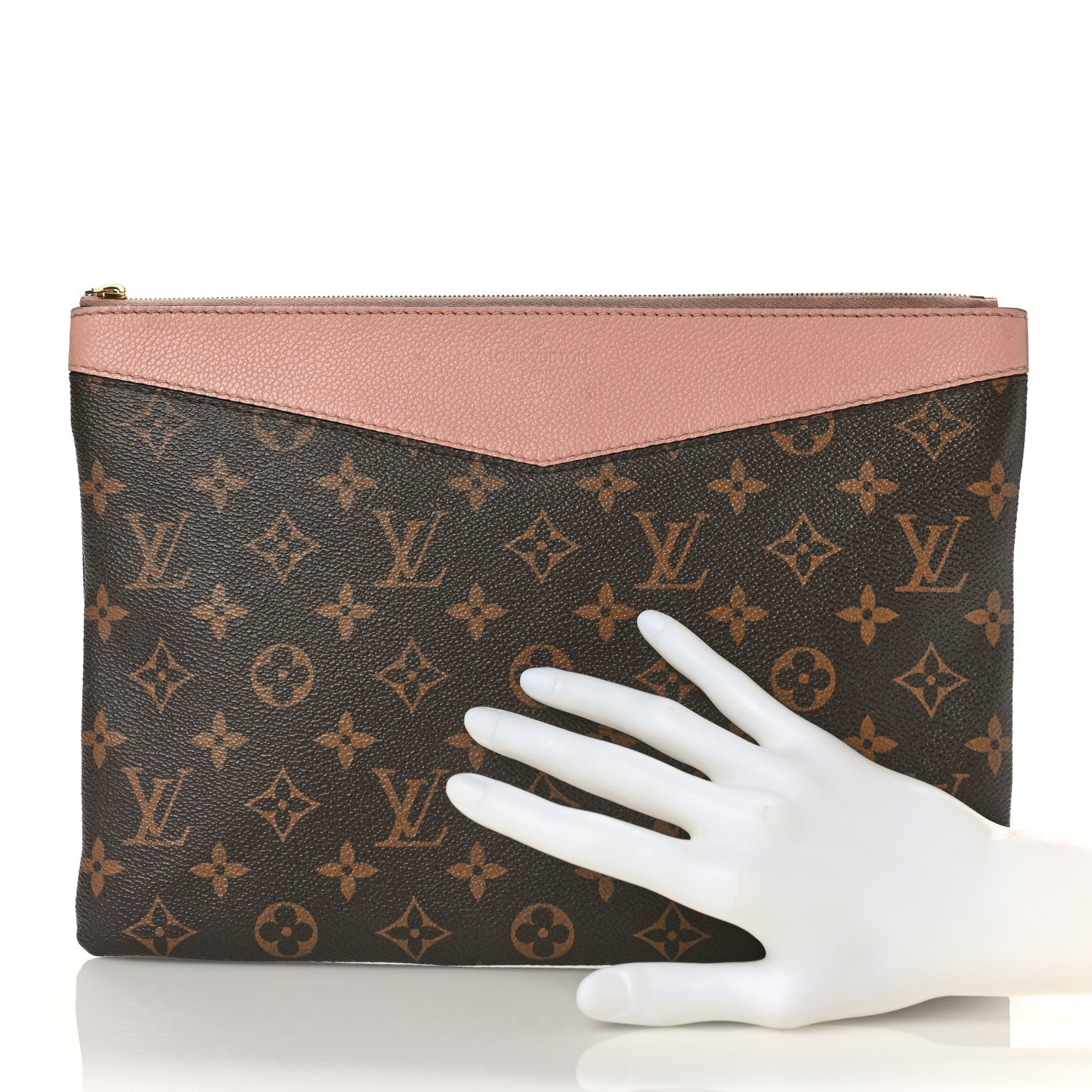 Louis Vuitton Monogram Daily Pouch Rose Poudre 2 of 8