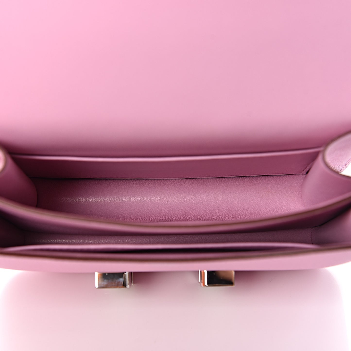 Epsom Constance 18 Mauve Sylvestre