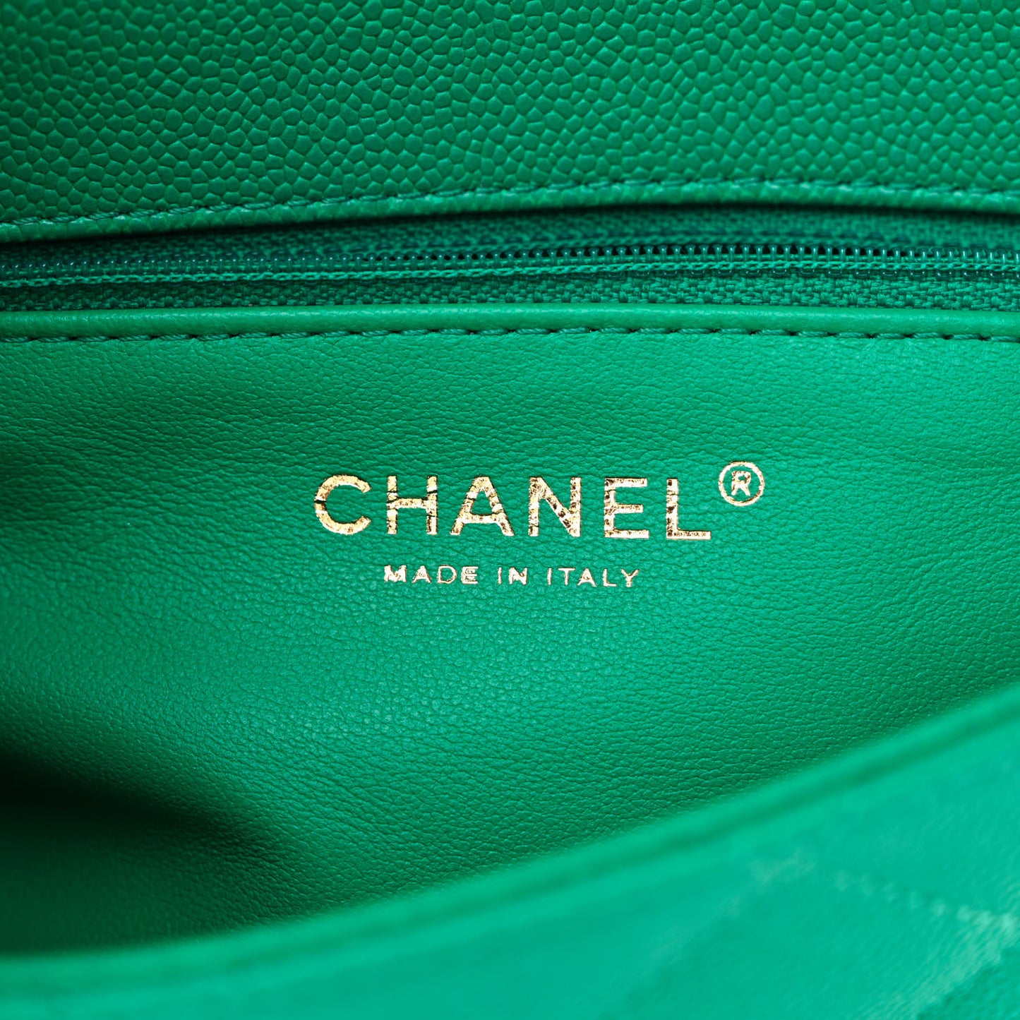 Caviar Quilted Sweetheart Flap Green