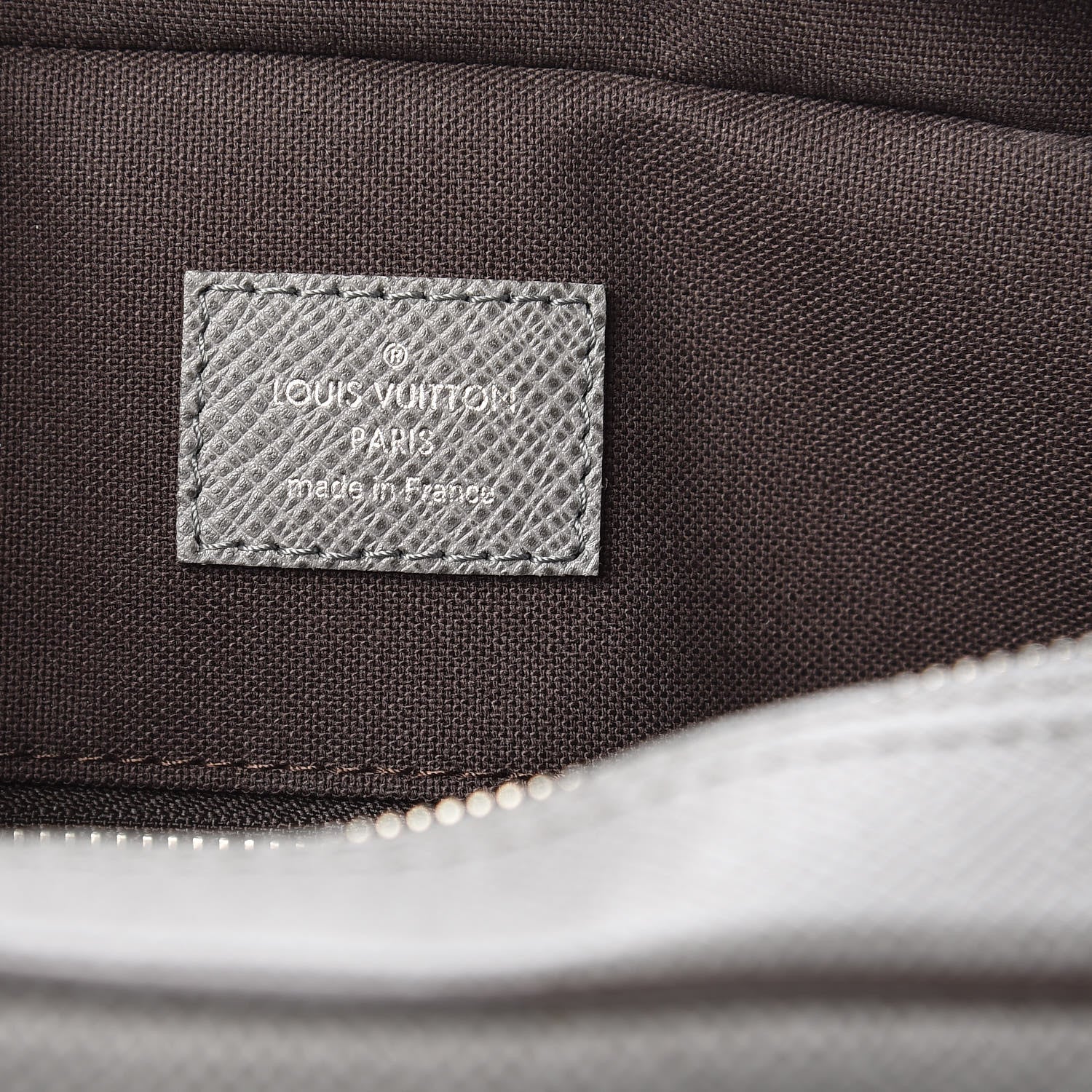 Louis Vuitton Taiga Porte-Documents Business MM Glacier 6 of 11