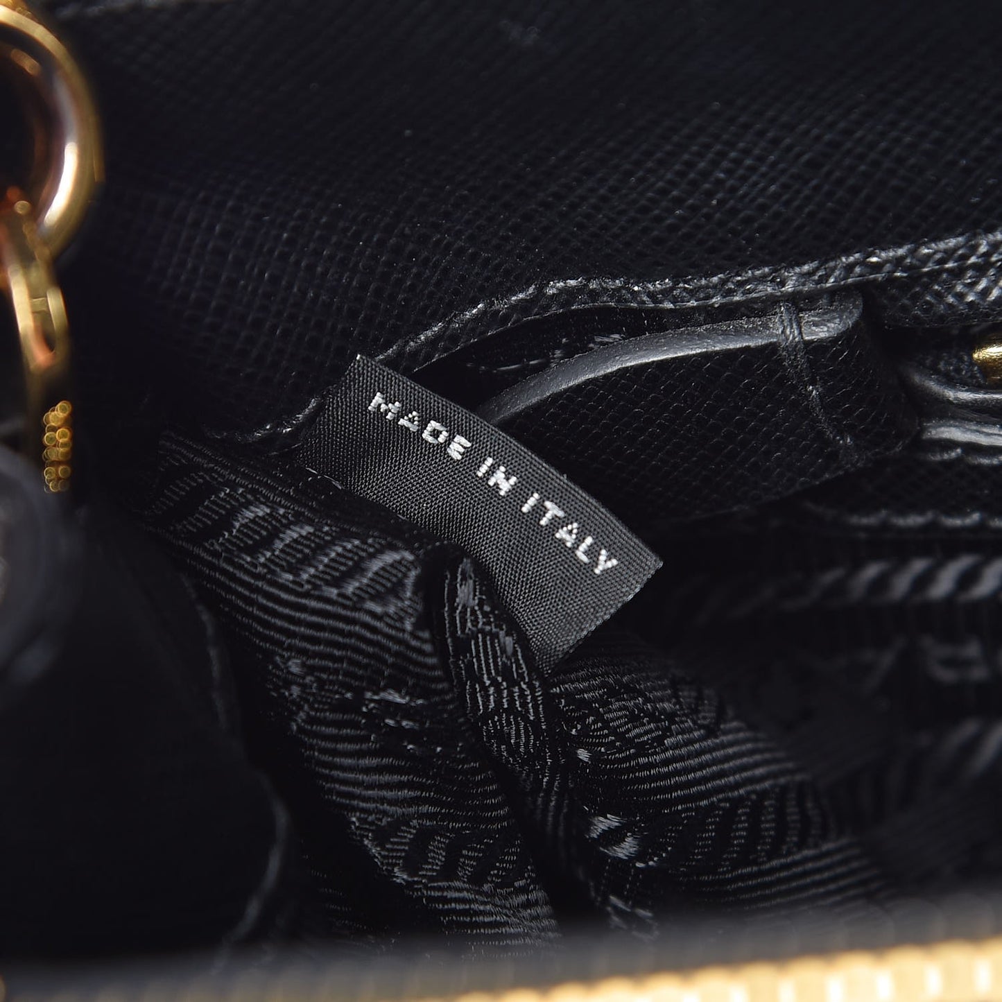 Saffiano Small Galleria Double Zip Tote Black
