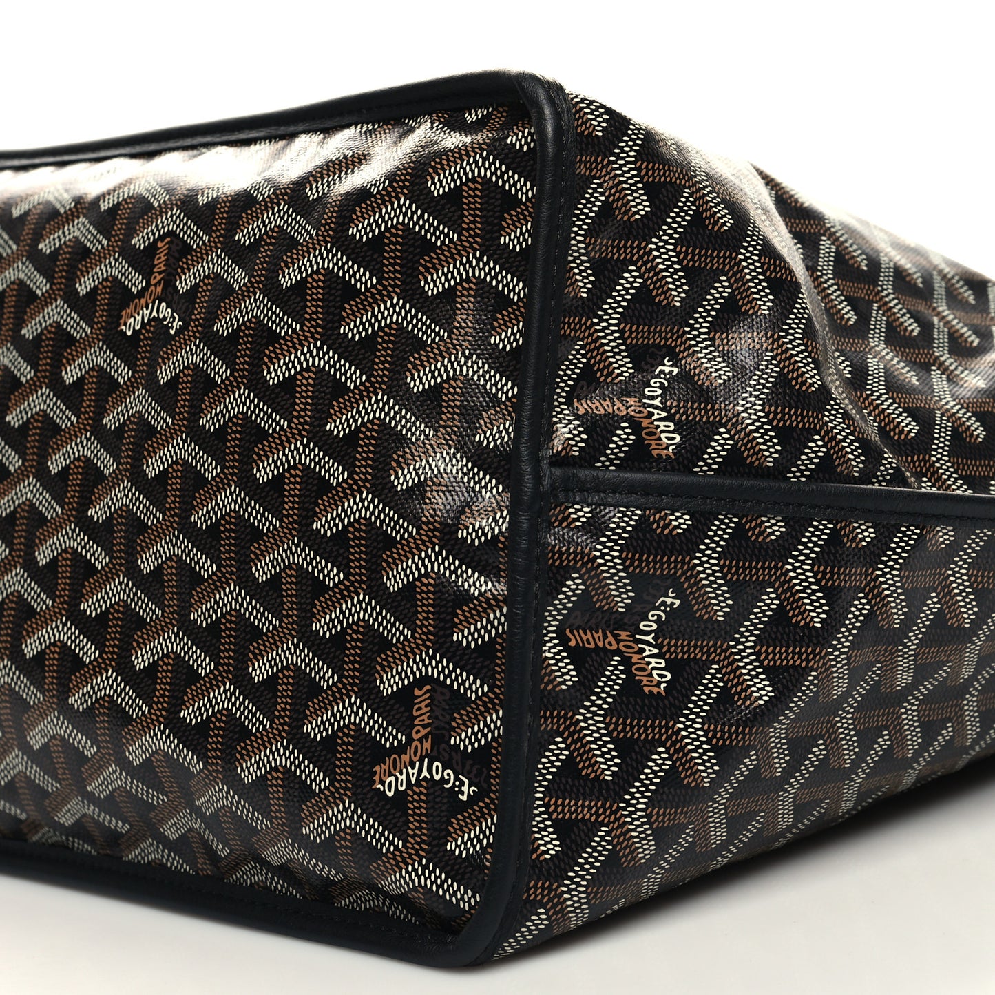 Goyardine Reversible Anjou GM Black
