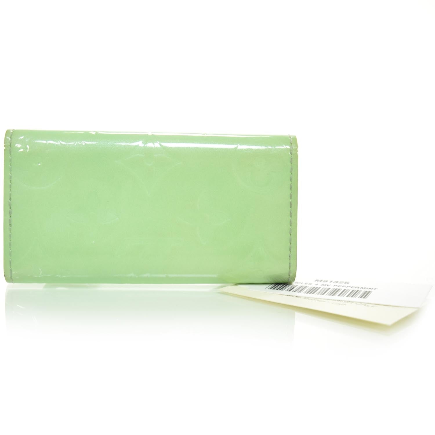 Louis Vuitton Vernis Multicles 4 Key Holder Peppermint 2 of 7