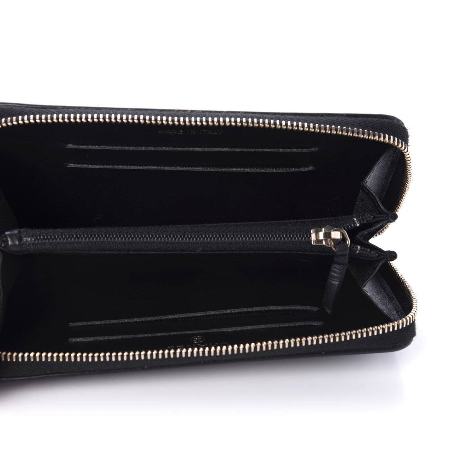 Caviar Quilted Medium Filigree Zip Around Wallet Black