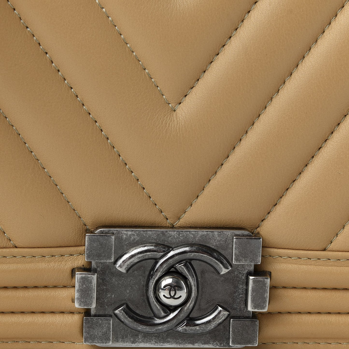 Calfskin Chevron New Medium Boy Flap Beige