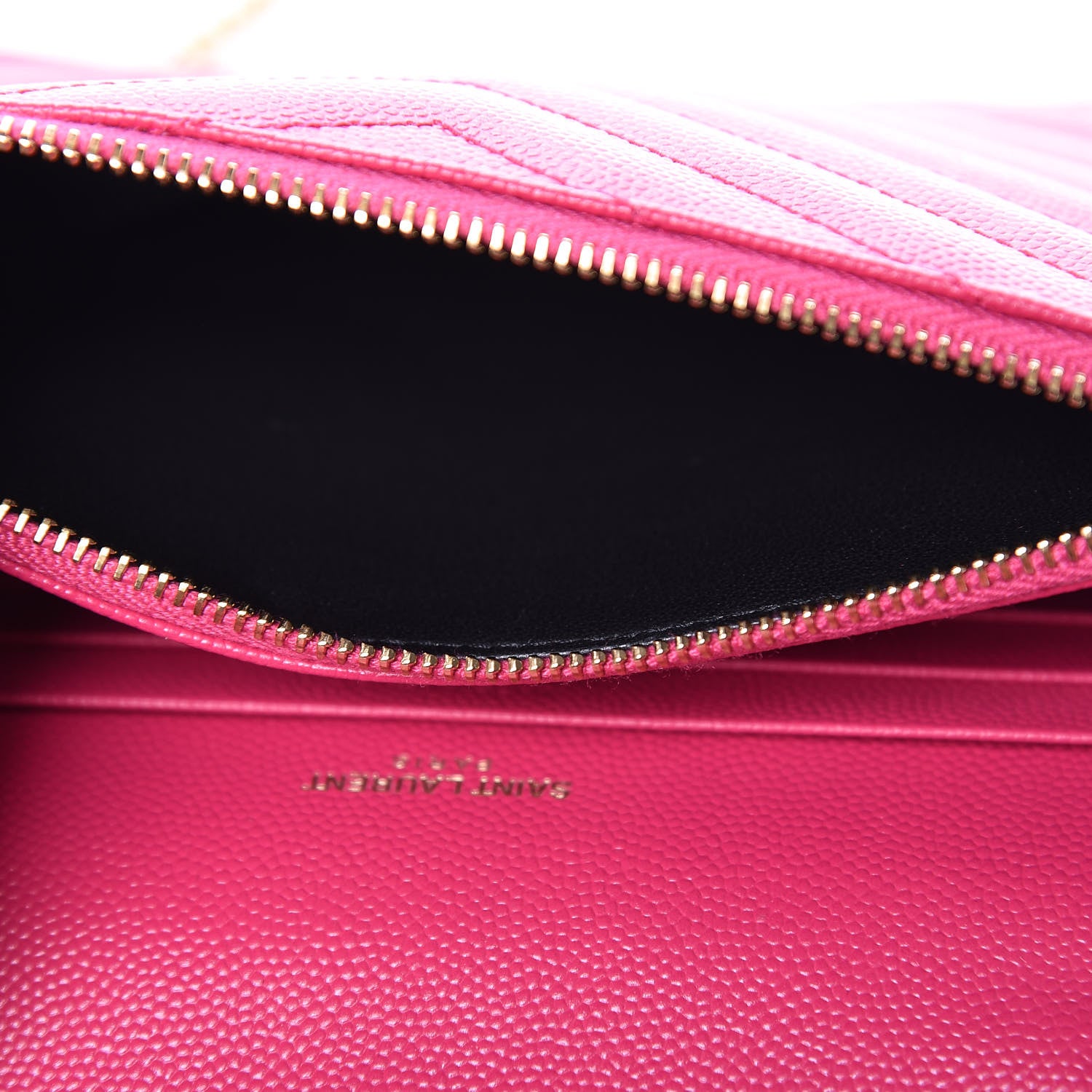 Saint Laurent Grain De Poudre Matelasse Chevron Monogram Envelope Chain Wallet Bubblegum 11 of 12