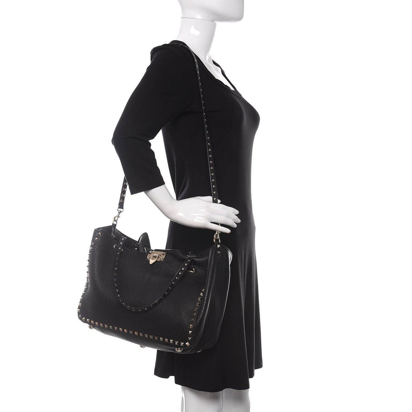 Pebbled Calfskin Medium Rockstud Tote Black