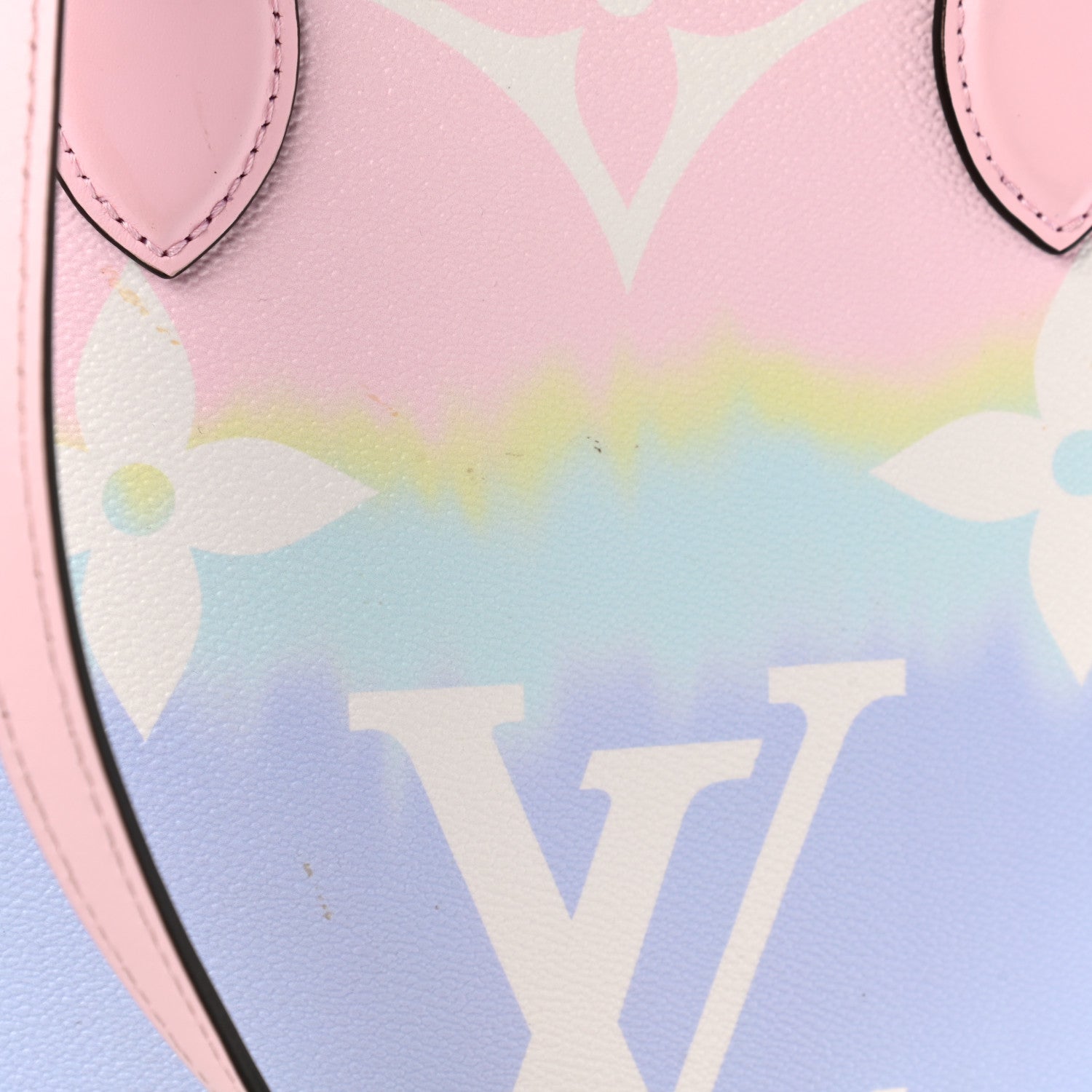 Louis Vuitton Monogram Escale Onthego GM Pastel 13 of 16