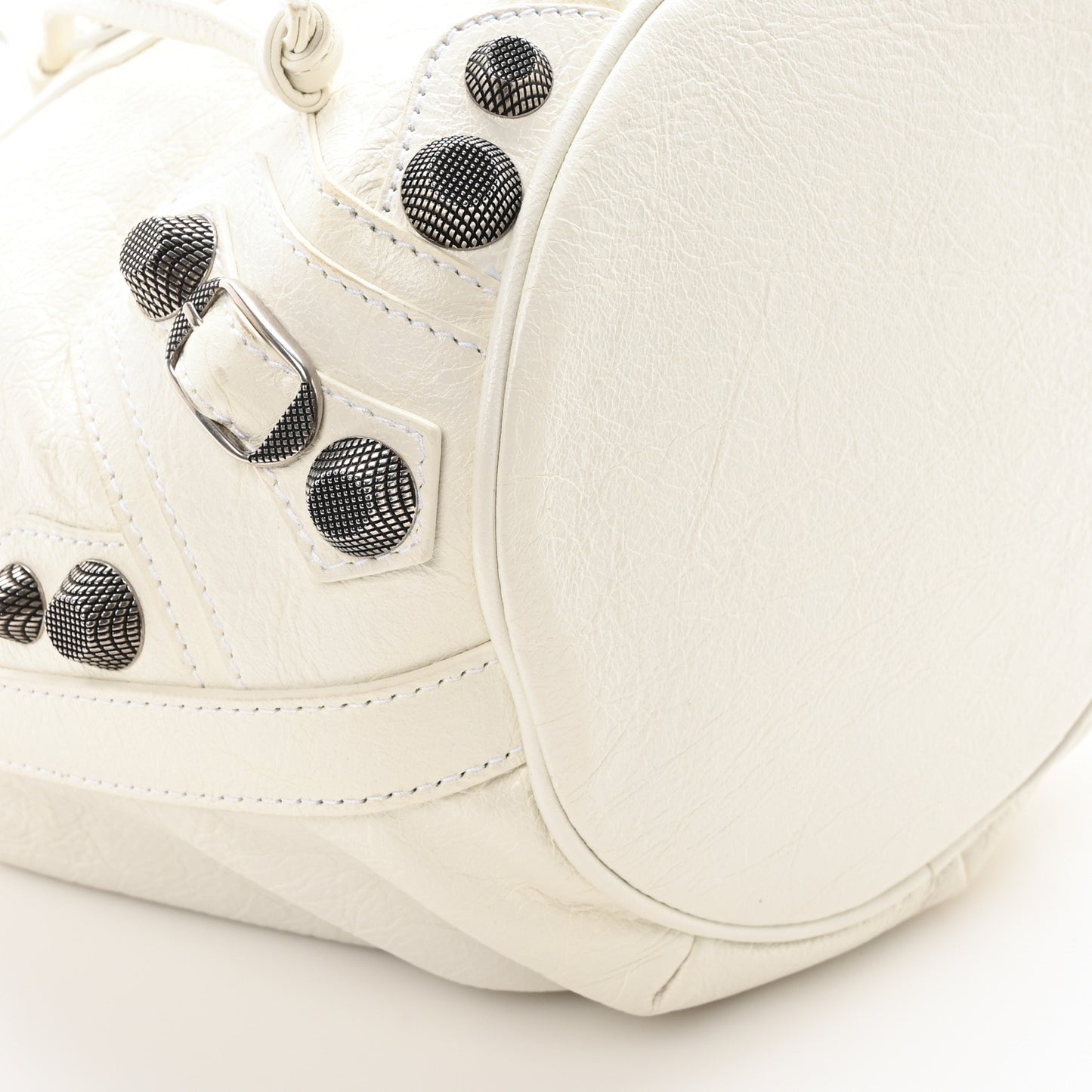 Agneau Arena Small Le Cagole Bucket Bag Optic White