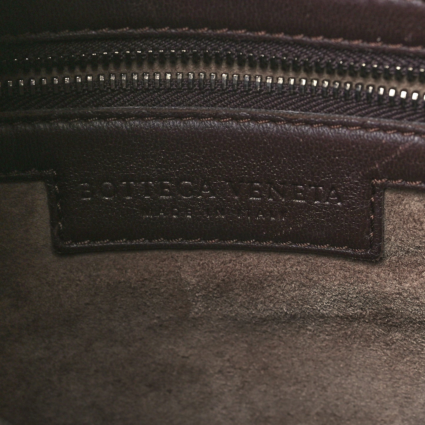 Nappa Intrecciato Medium Veneta Hobo Quetsche