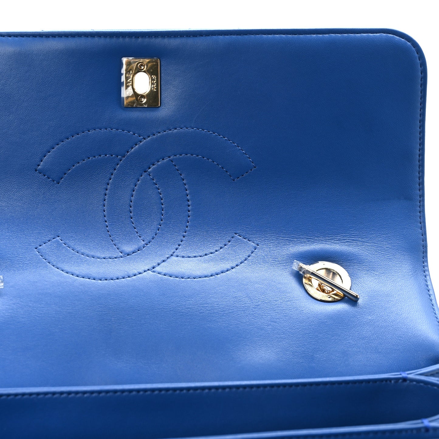 Lambskin Chevron Quilted Medium Trendy CC Dual Handle Flap Bag Blue