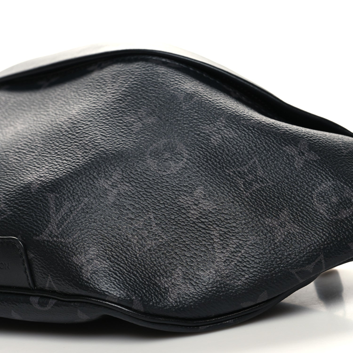 Louis Vuitton Monogram Eclipse Discovery Bumbag 9 of 9