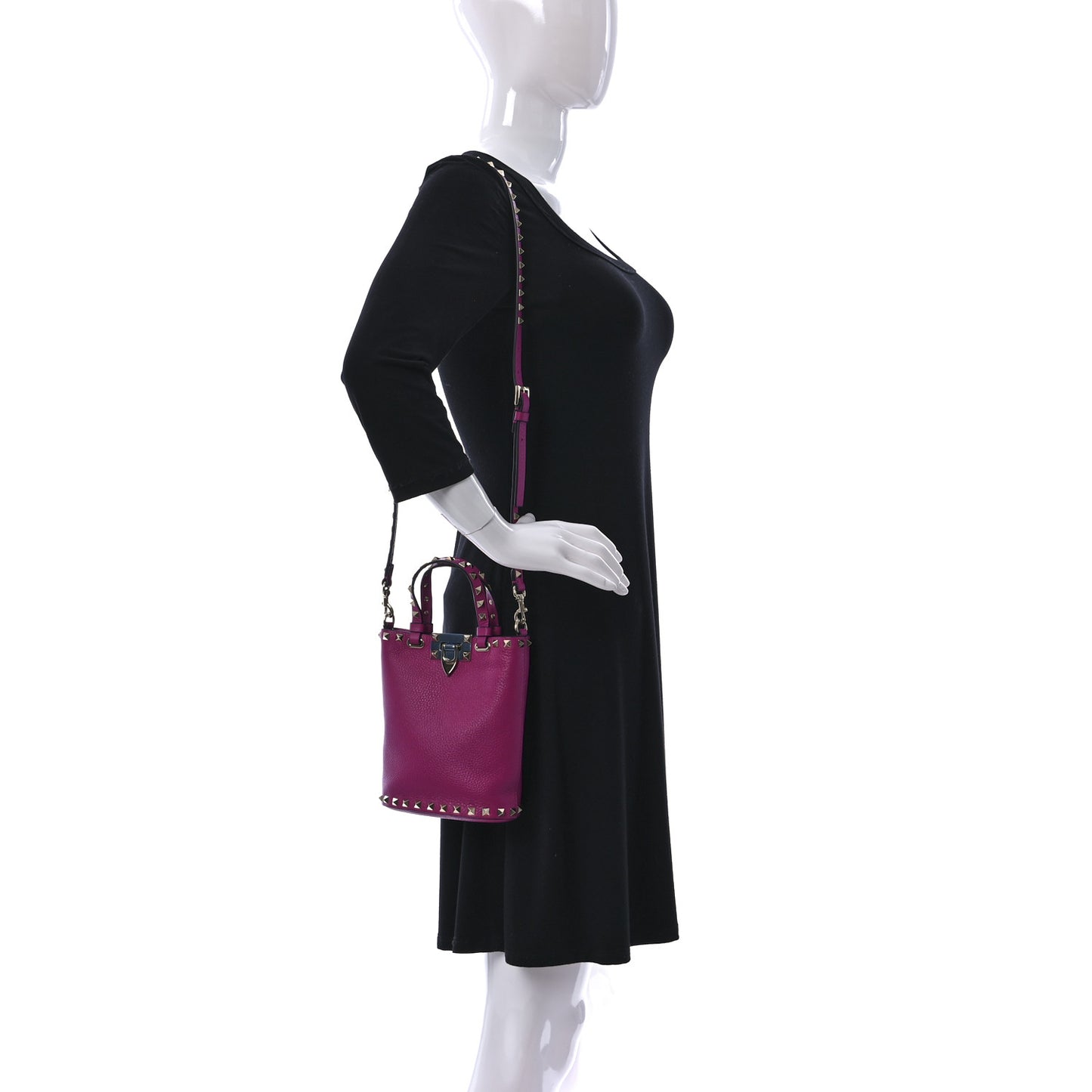 Pebbled Calfskin Rockstud Bucket Bag Rose Violet