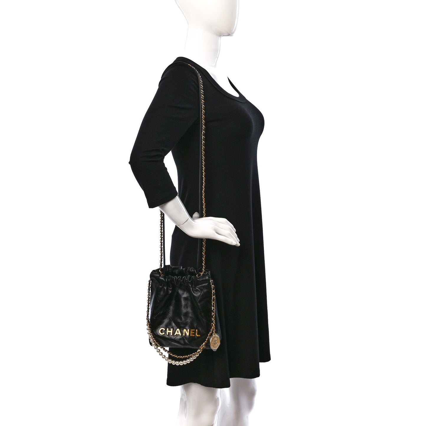 Shiny Crumpled Calfskin Quilted Pearl Mini Chanel 22 Black