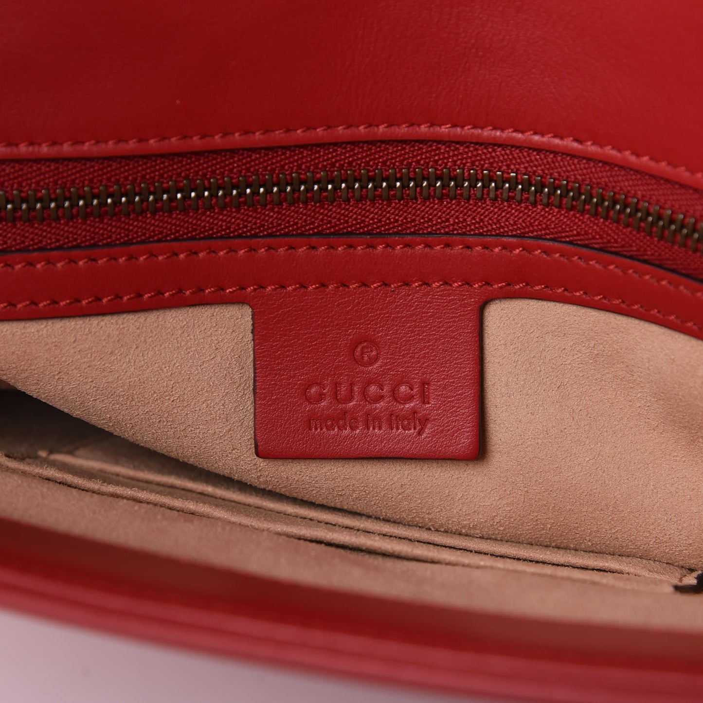Calfskin Matelasse Large GG Marmont Shoulder Bag Hibiscus Red