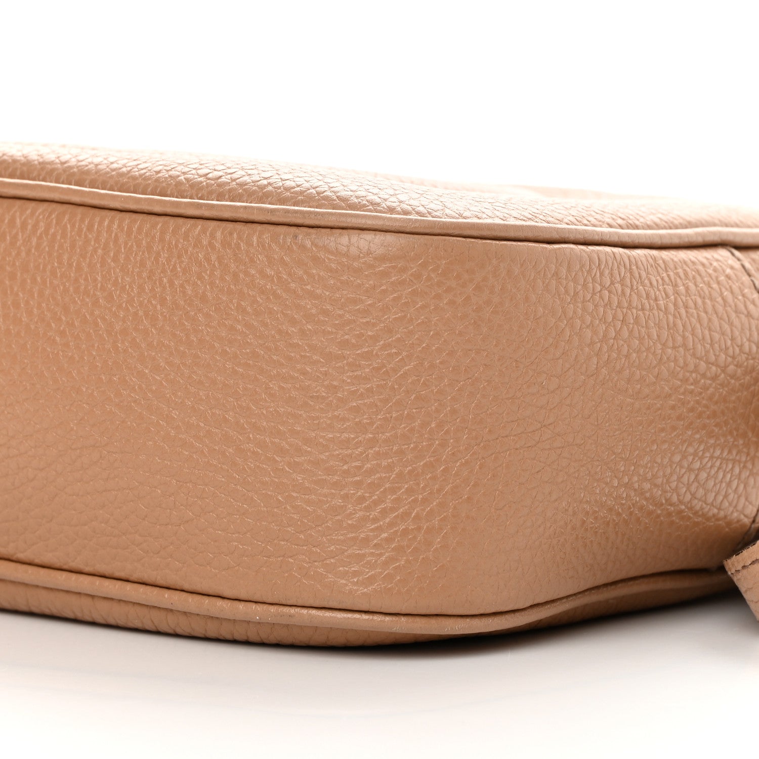 Gucci Pebbled Calfskin Small Soho Disco Bag Camelia 10 of 16