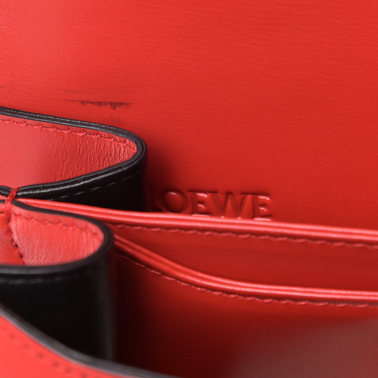 Calfskin Medium Barcelona Shoulder Bag Red
