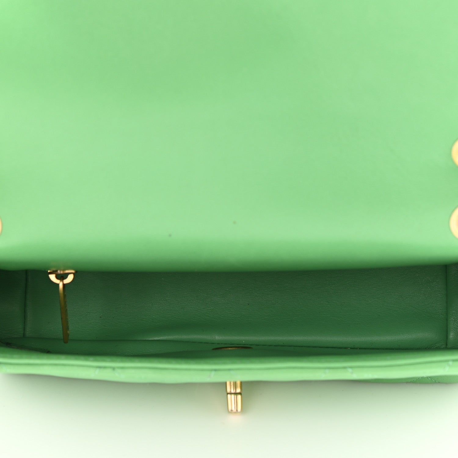 Chanel Shiny Lambskin Chain Is More Flap Green 5 of 8