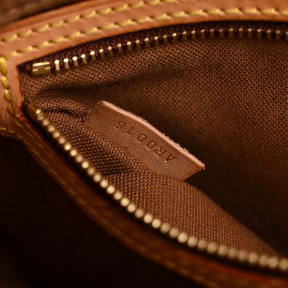 Louis Vuitton Monogram Trotteur 7 of 12