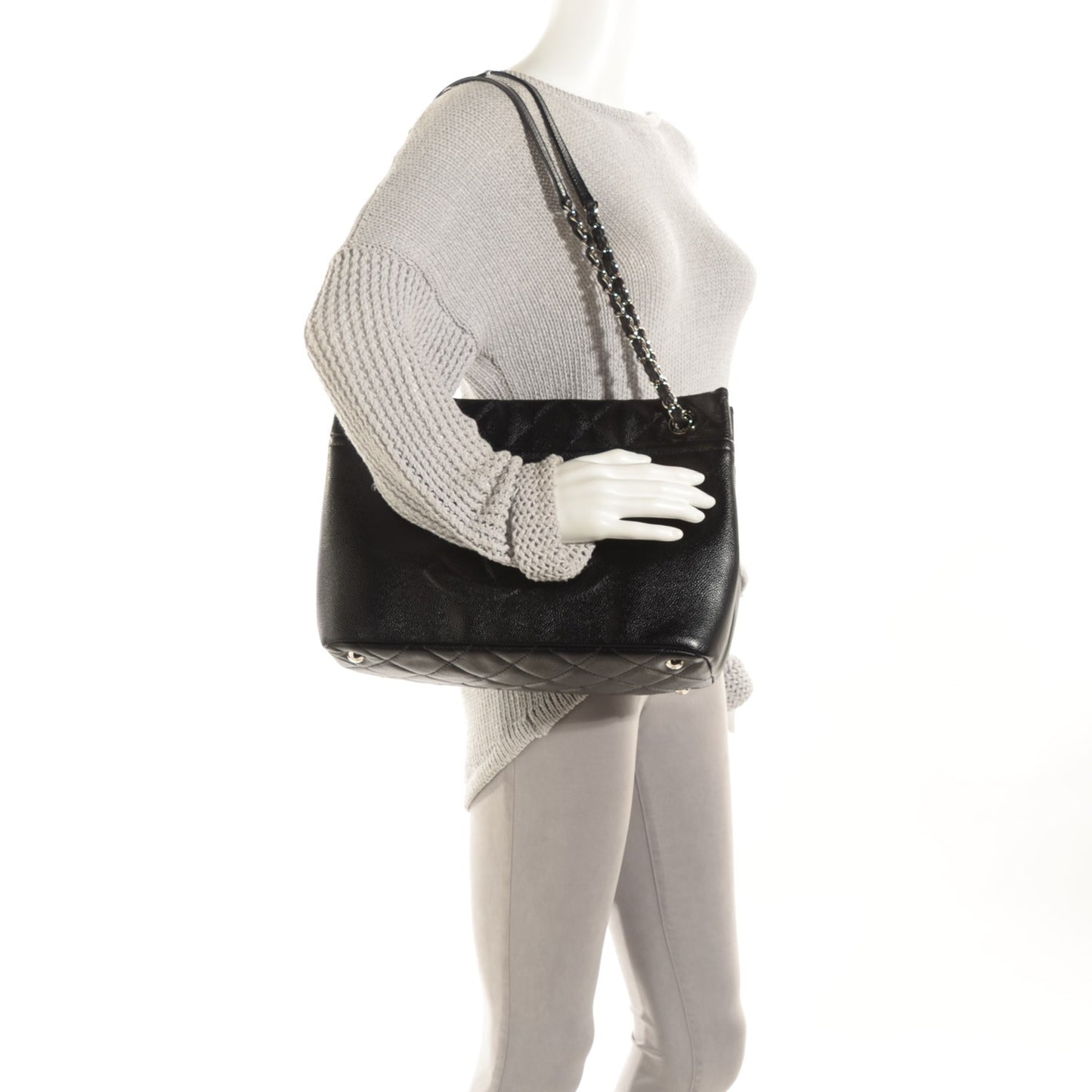 Caviar CC Timeless Soft Tote Black