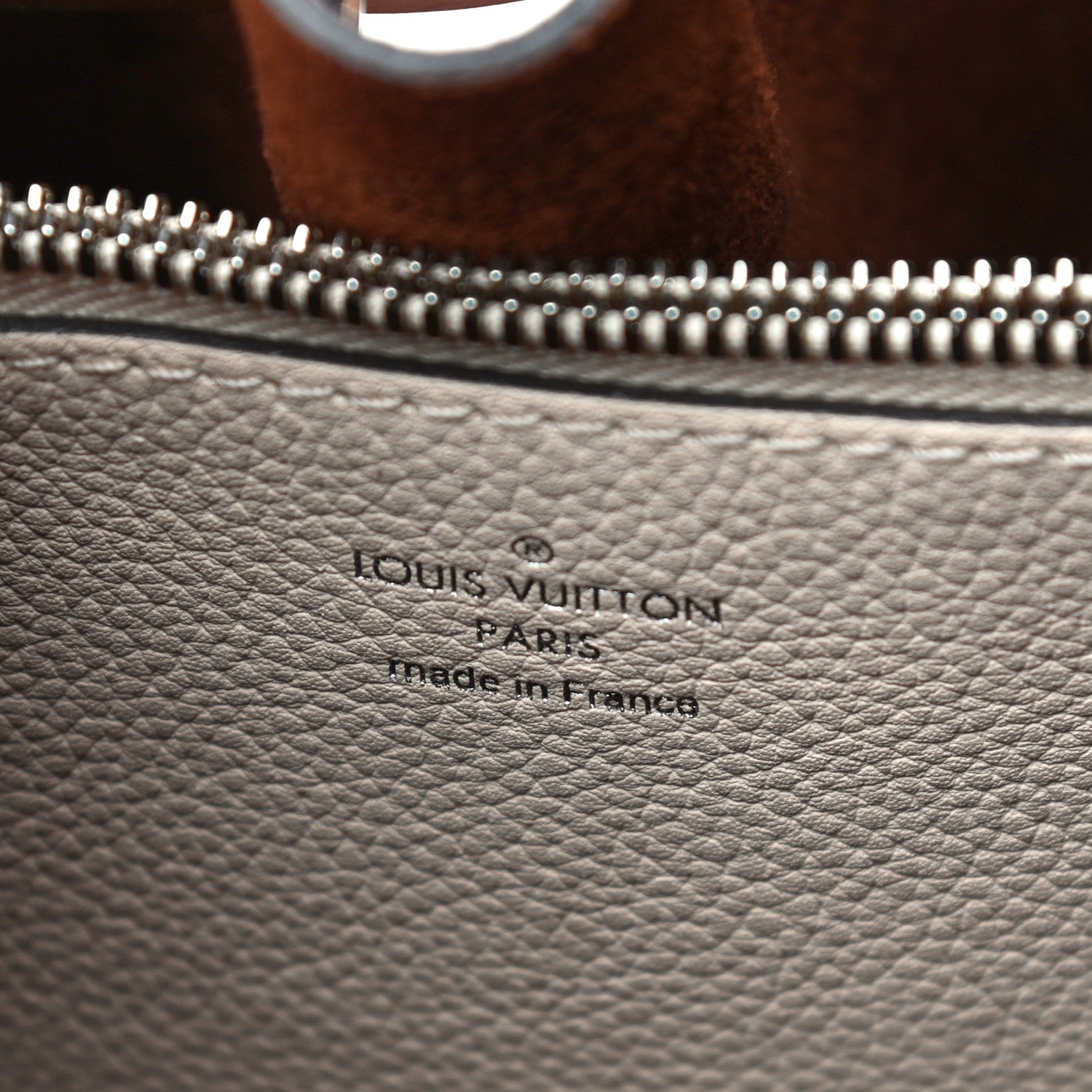 Louis Vuitton Mahina Muria Creme 6 of 16