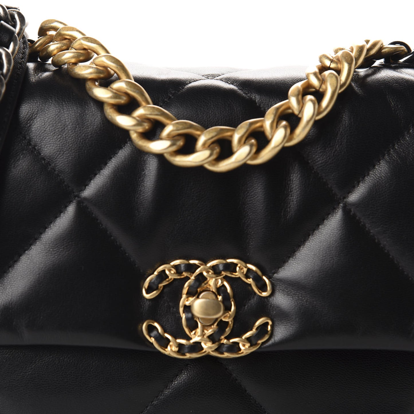 Shiny Goatskin Quilted Medium 19 Flap Black