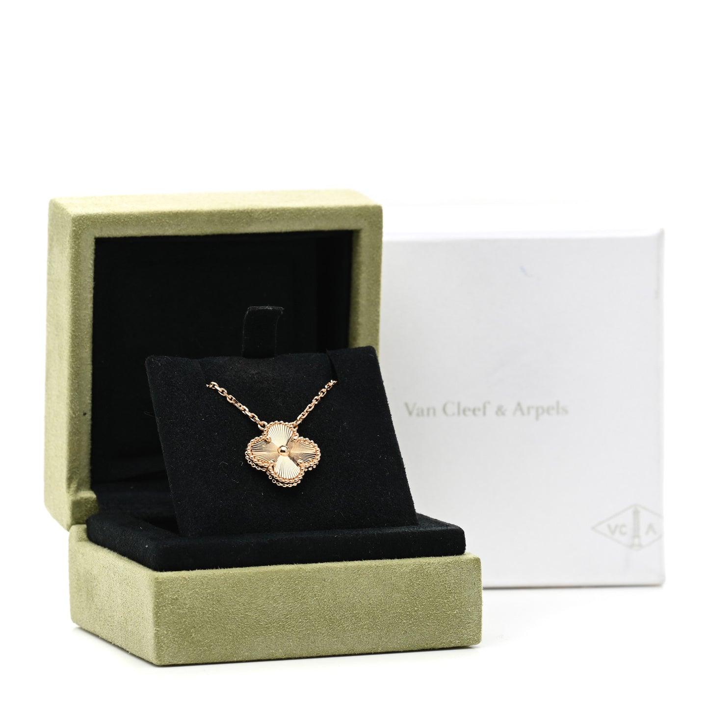 18K Yellow Gold Guilloche Vintage Alhambra Pendant Necklace