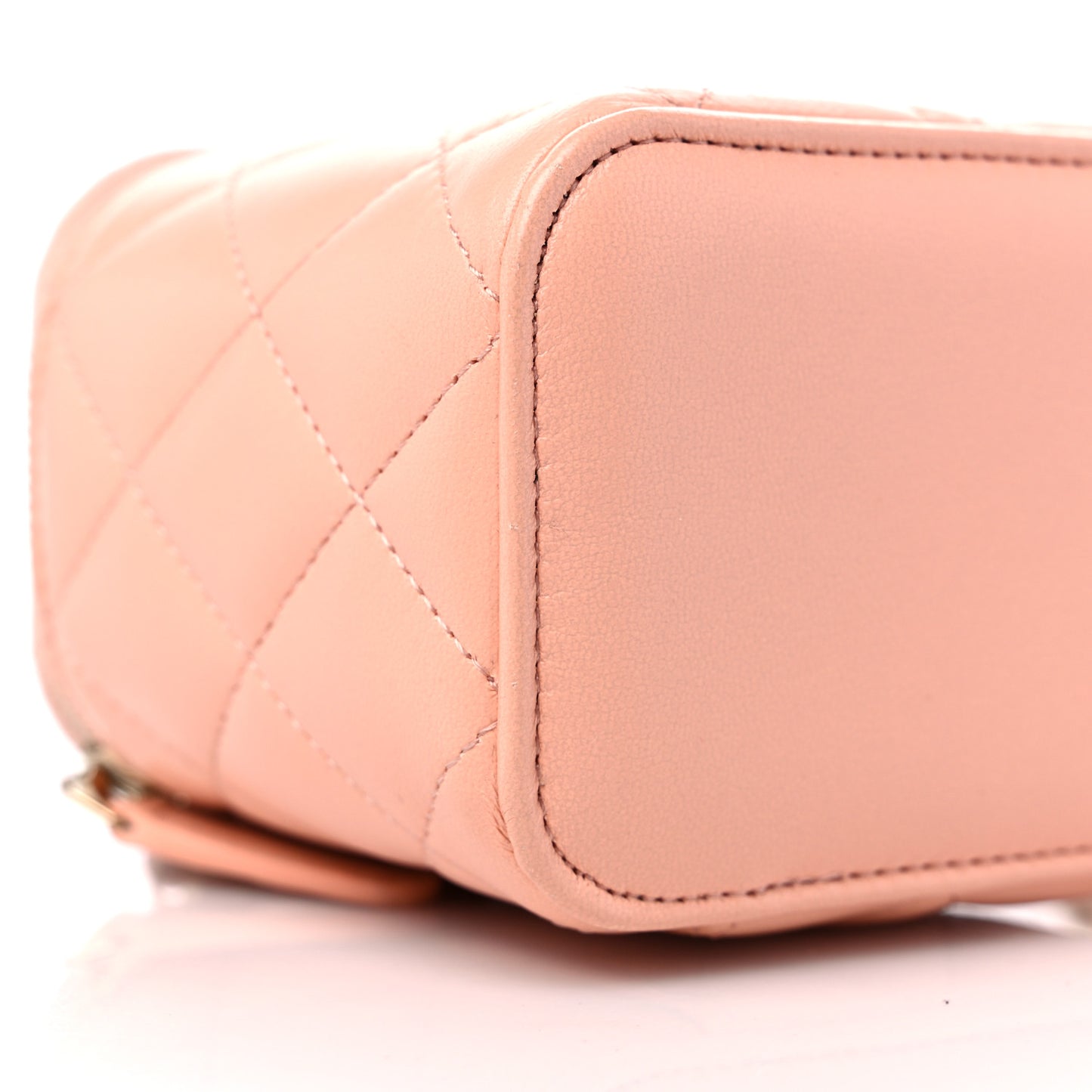 Lambskin Quilted Pearl Crush Mini Vanity Case With Chain Light Beige