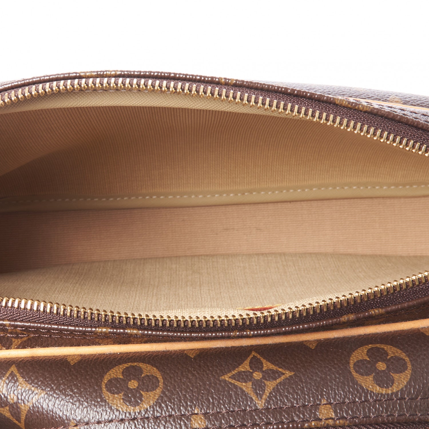 Louis Vuitton Monogram Reporter PM 7 of 9