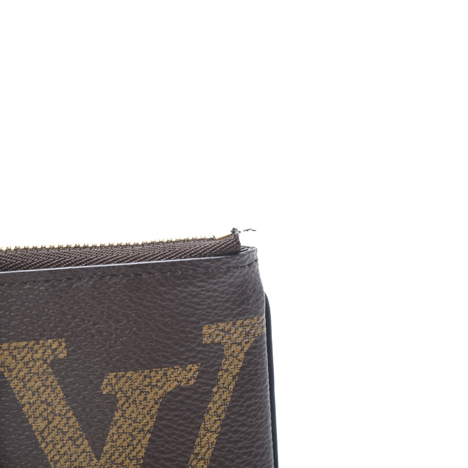 Louis Vuitton Reverse Monogram Giant Trio Pouch 8 of 11