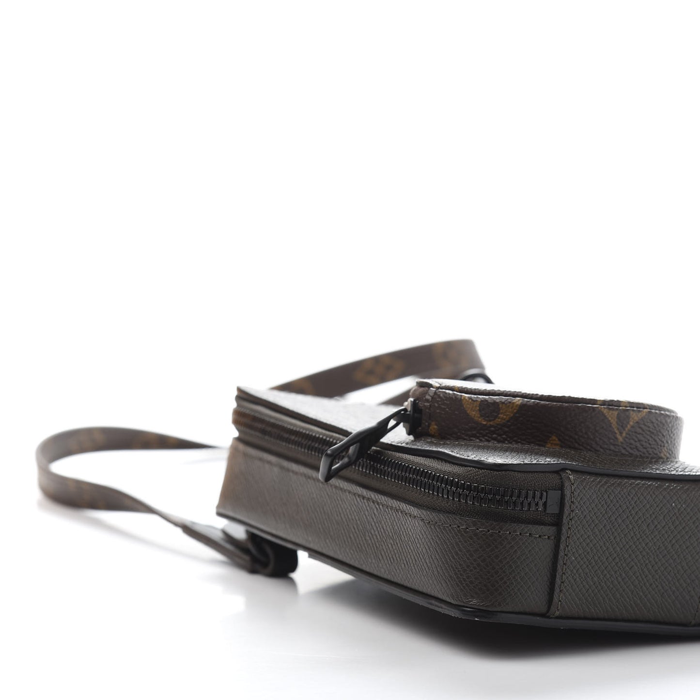 Monogram Taiga Phone Box Khaki