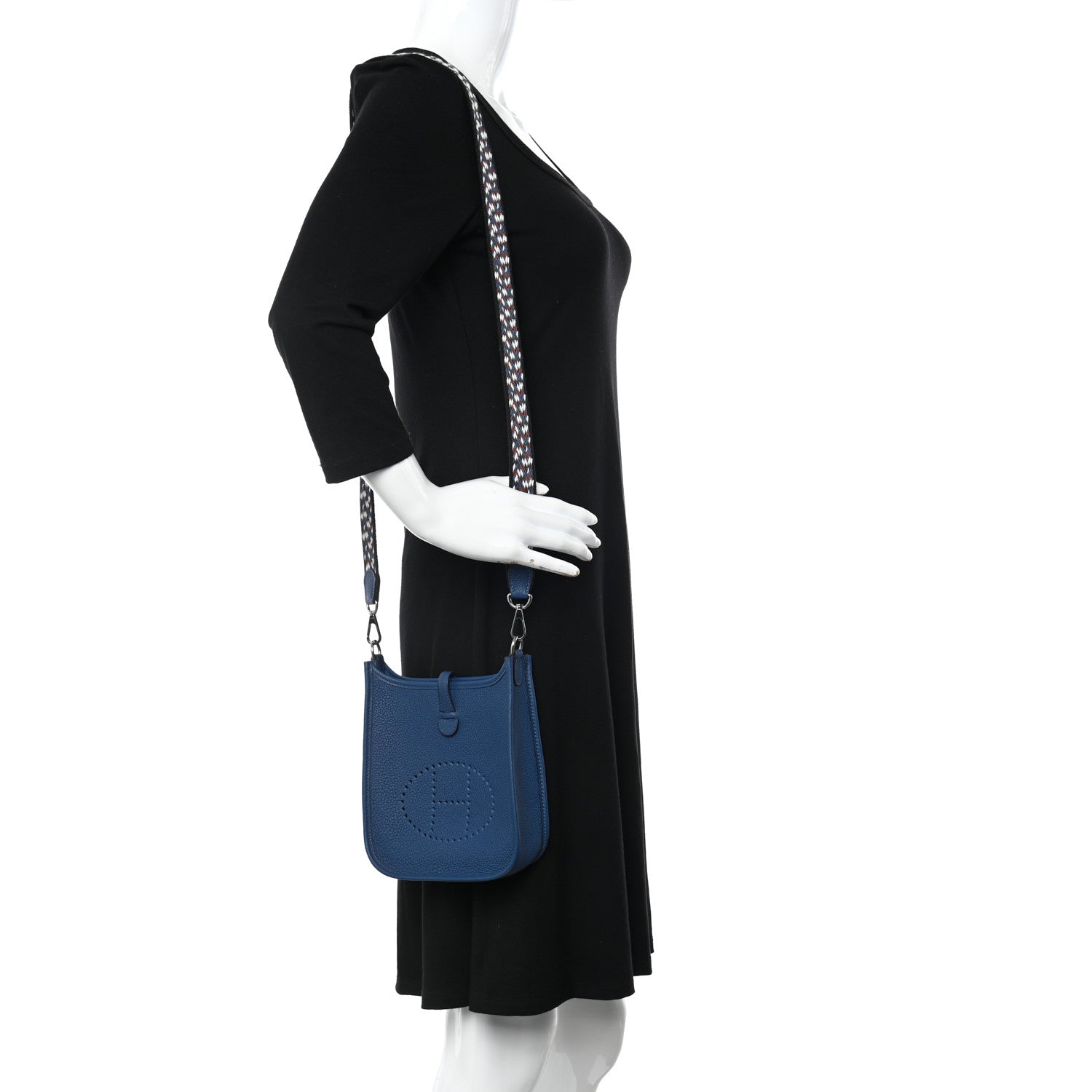 Hermes Taurillon Clemence Zigzag Evelyne TPM Bleu Saphir Bleu Zellige Indigo Black 2 of 11