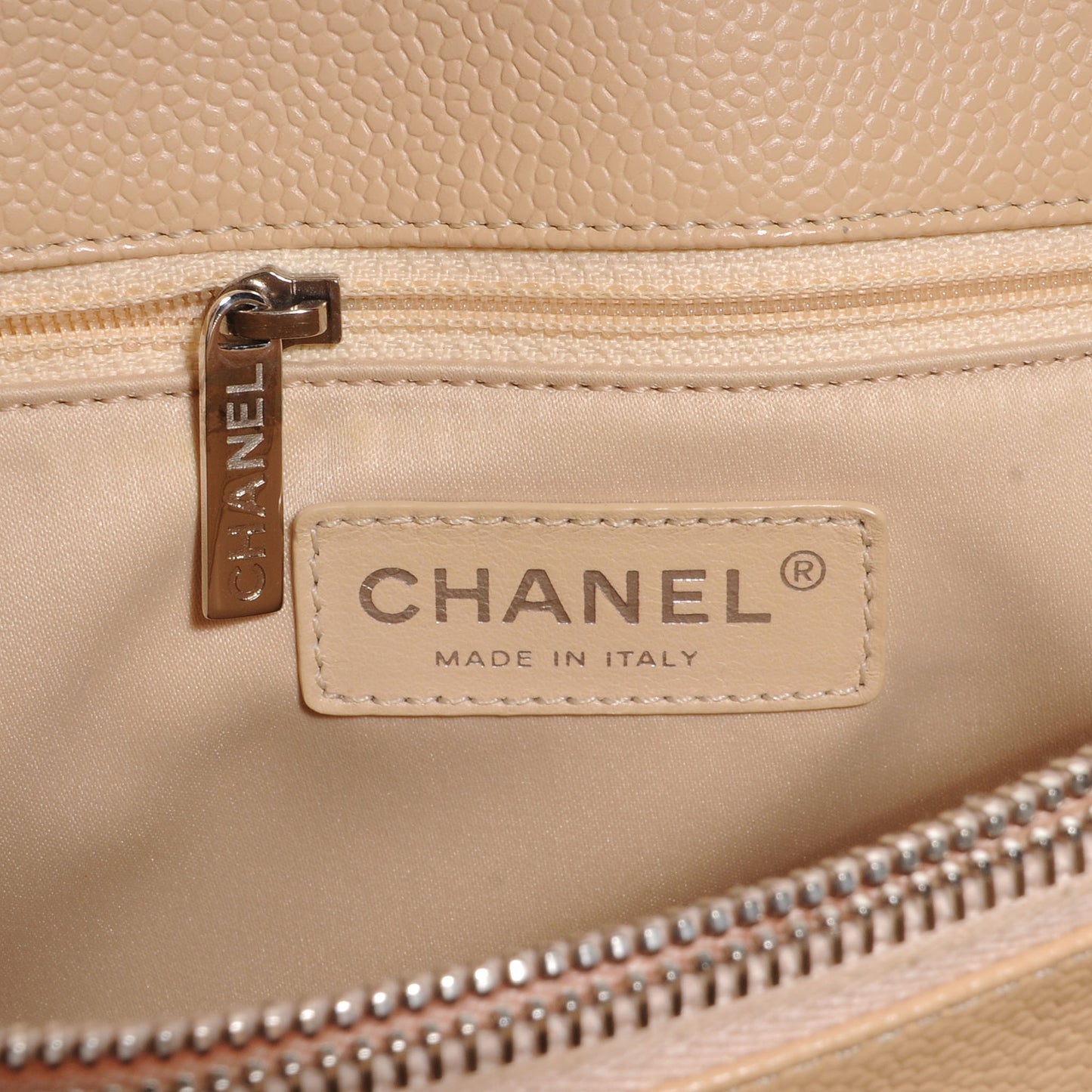 Caviar Grand Shopping Tote GST Beige Clair