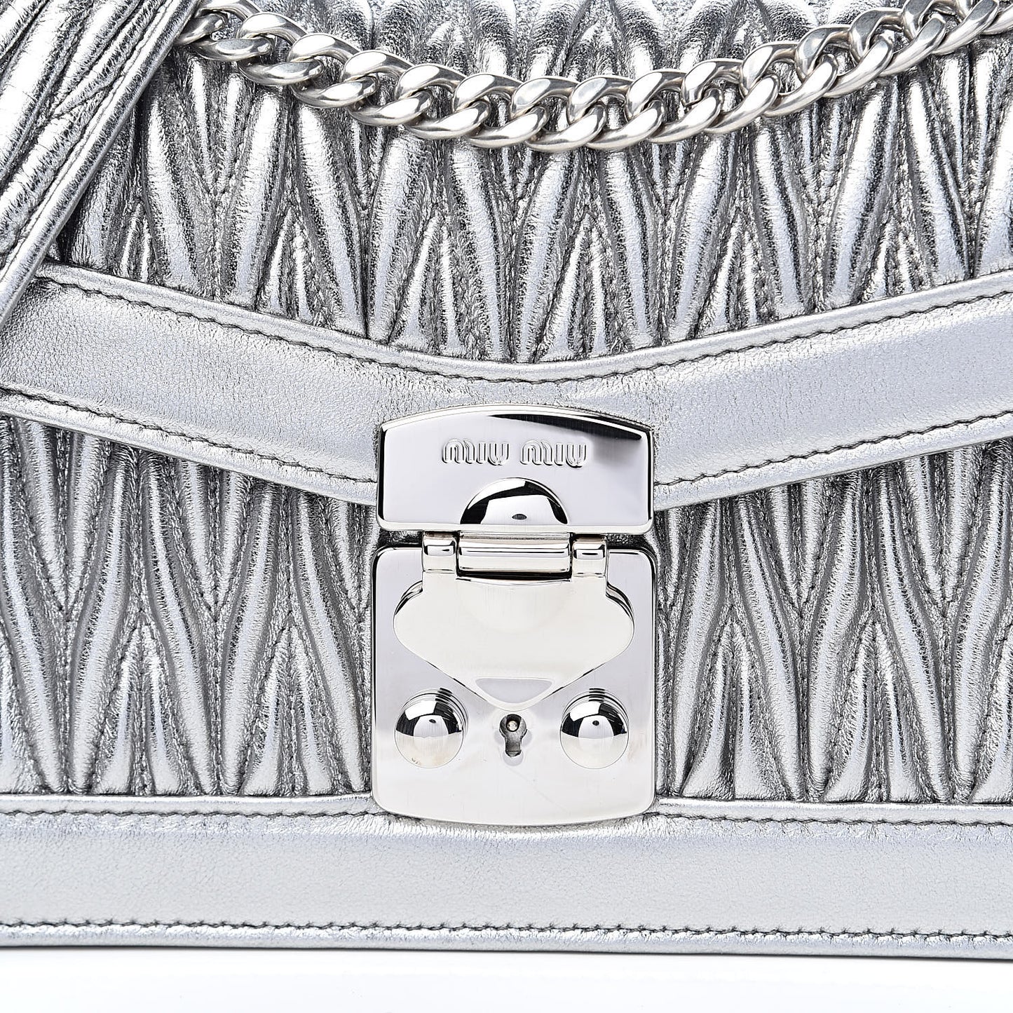 Metallic Lambskin Confidential Matelasse Chain Shoulder Bag Cromo