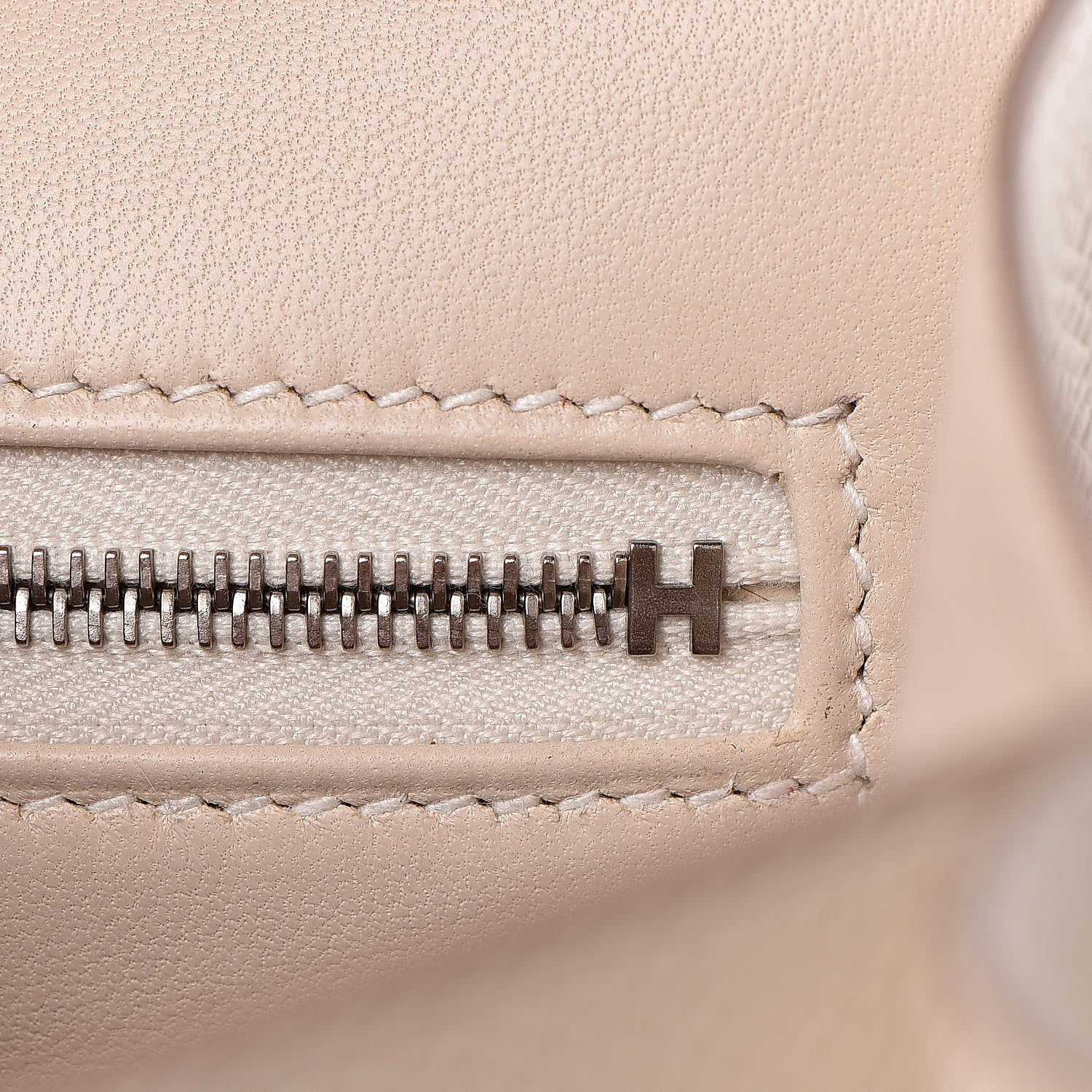 Hermes Epsom Constance 24 Craie 17 of 24