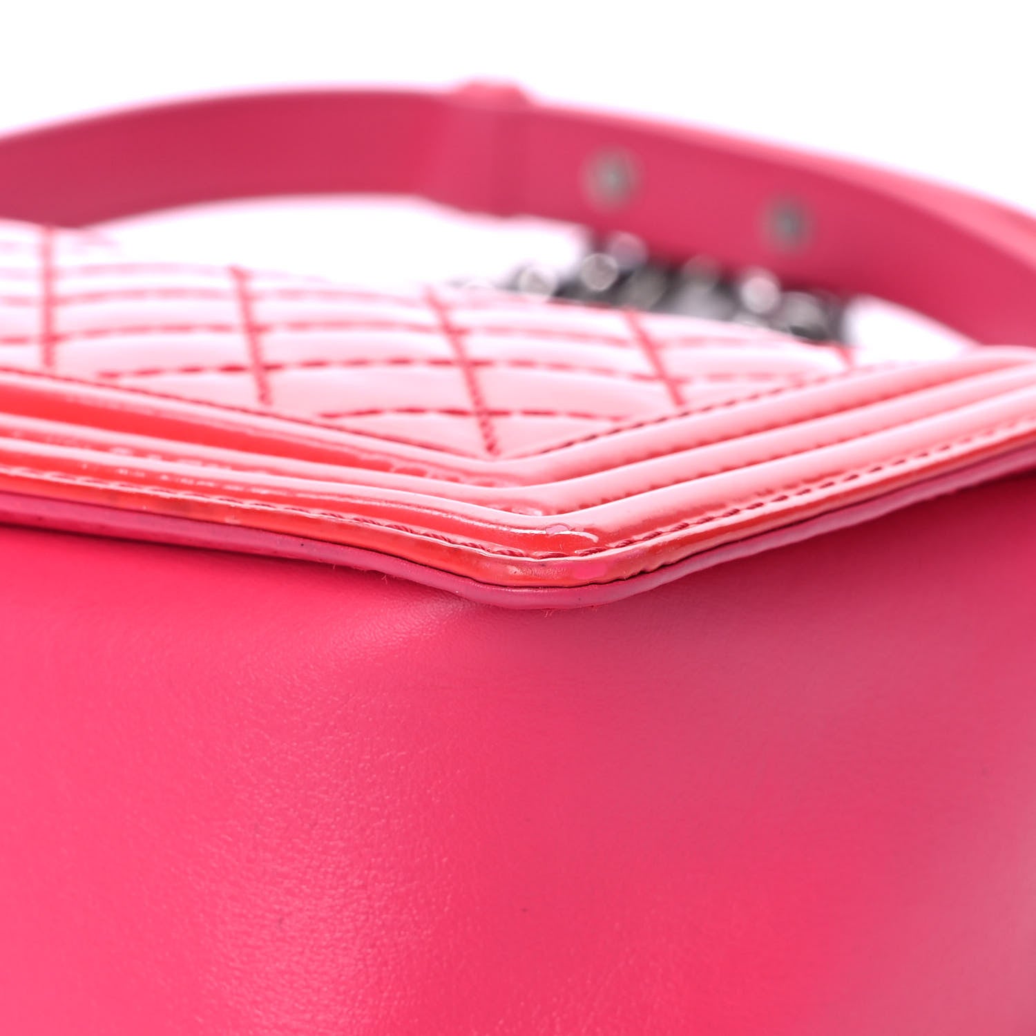 Chanel Patent Calfskin Enamel Quilted Medium Boy Flap Dark Pink 12 of 20