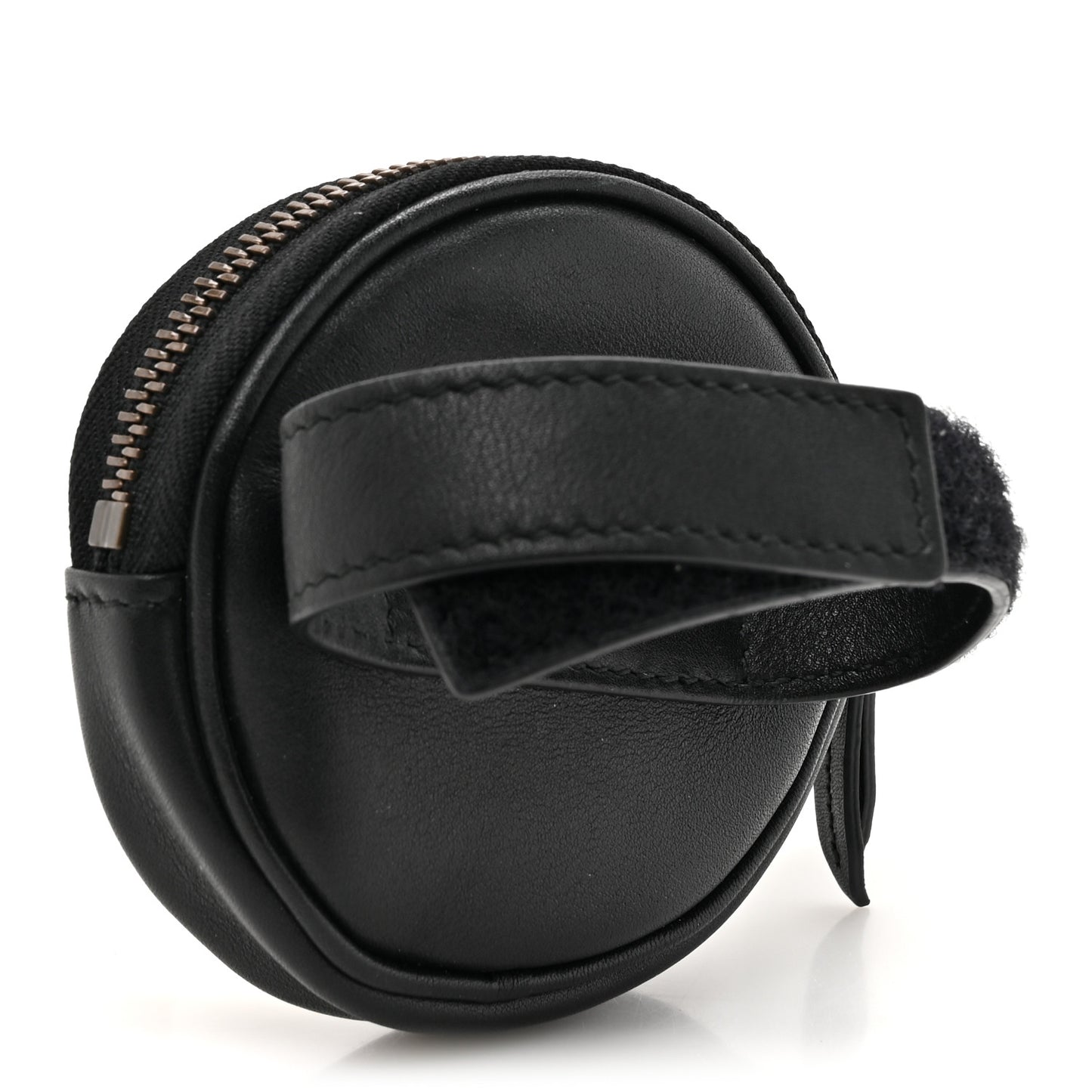 Calfskin Matelasse Animal Studs GG Marmont Round Wrist Wallet Black