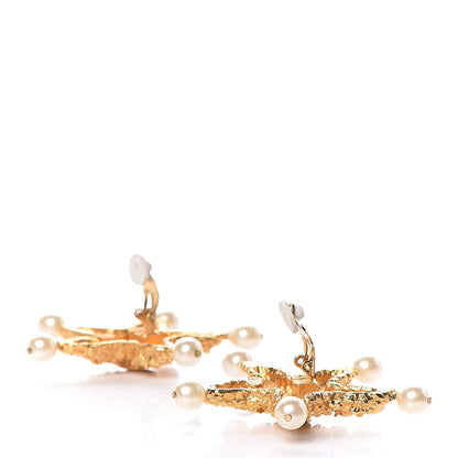 Chanel Pearl CC Hammered Star Clip On Earrings Gold 3 of 4